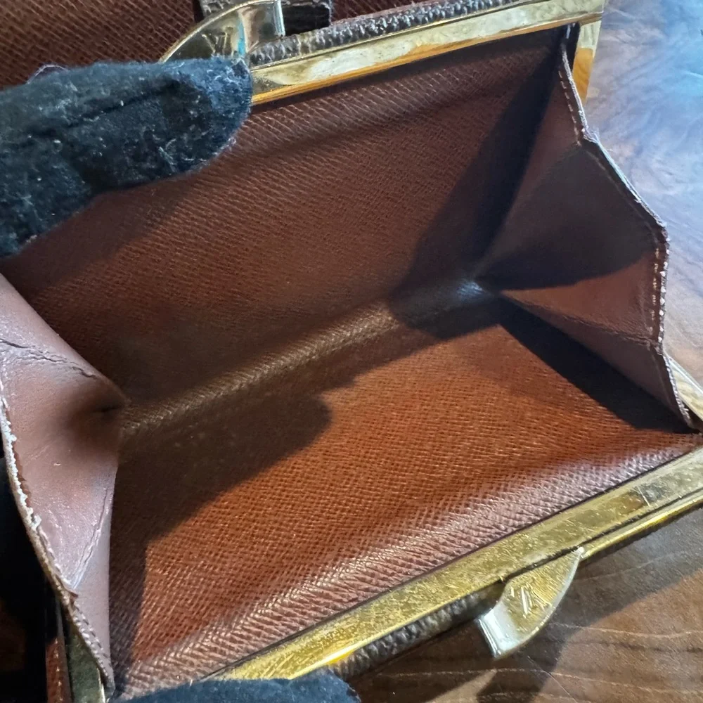 LOUIS VUITTON Monogram Porte Monnaie
Billets Viennois Wallet converted vintage - Picture 10 of 16
